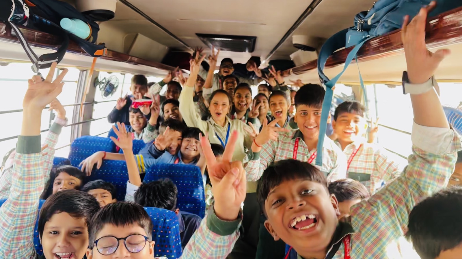 School picnic to Vishalgarh Farms — Jyoti Model Sr. Secondary School