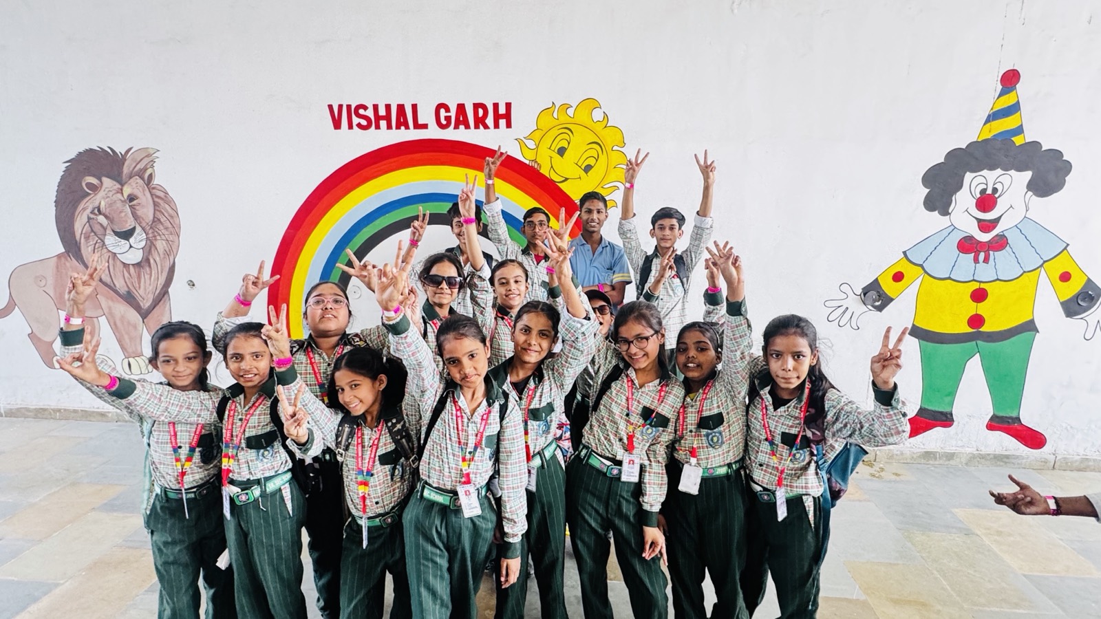 School picnic to Vishalgarh Farms — Jyoti Model Sr. Secondary School